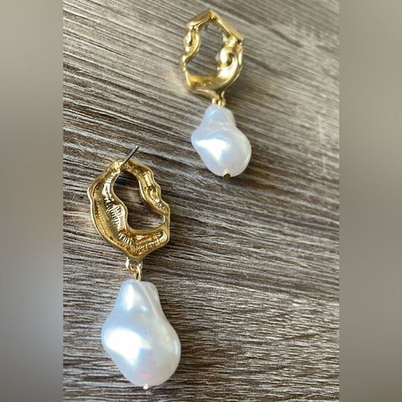 Pearl stud earrings A23 - Picture 5 of 5